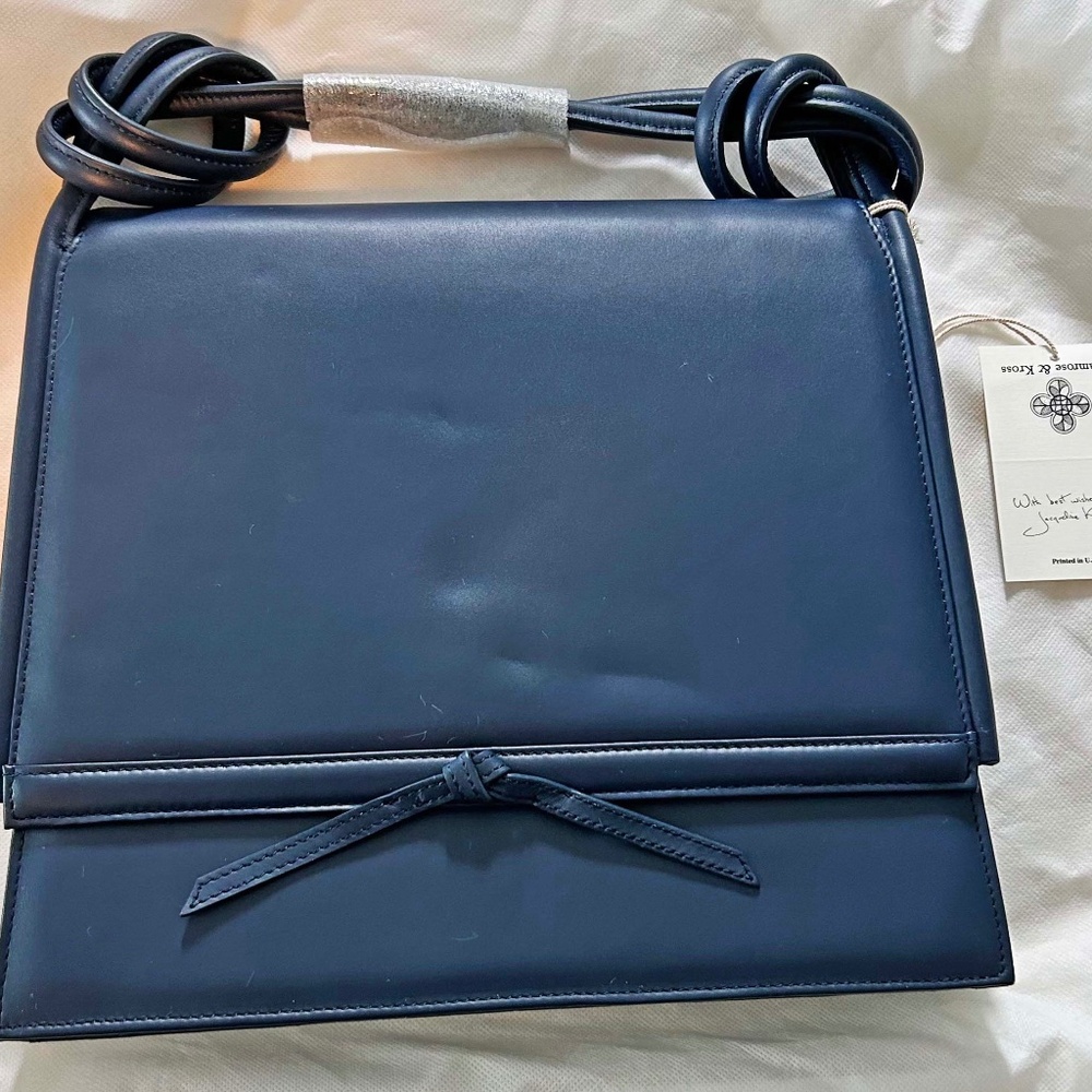 HANDBAG, JACKIE KENNEDY CLASSIC NAVY LEATHER WITH LEATHER BOW, TWIN LEATHER HAND